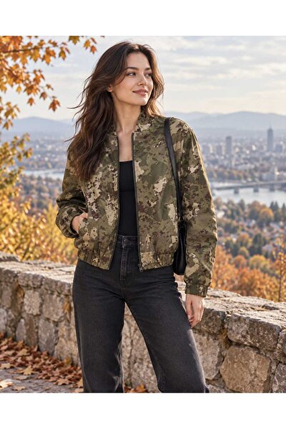 Butik Şans Γυναικείο κοντό μπουφάν bomber με φερμουάρ και σχέδιο καμουφλάζ