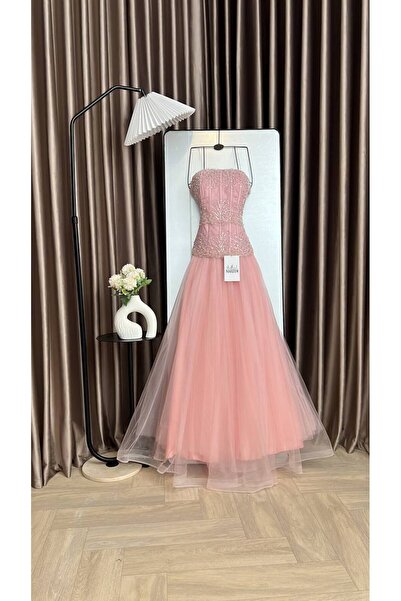Nareen Fashion Nude Evening Gown Featuring a Sleek and Elegant Silhouette wit...