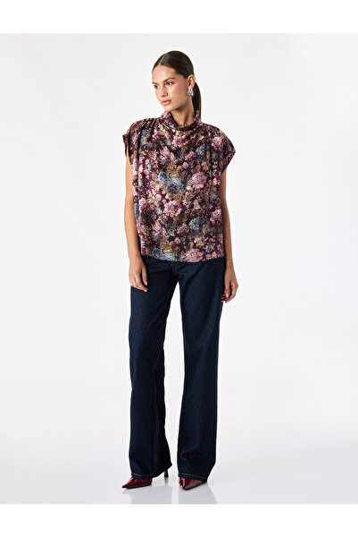 Koton Regular Fit Floral Patterned Stand Collar Sleeveless Blouse