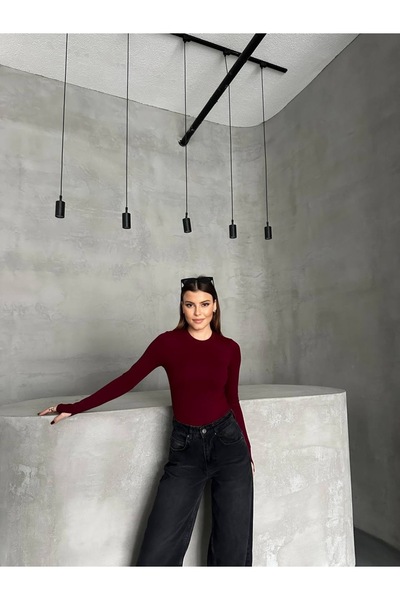 Royteks Fashion Women's Crew Neck Long Sleeve Slim Buzzy Badi Bodysuit with Finger Loop Detail