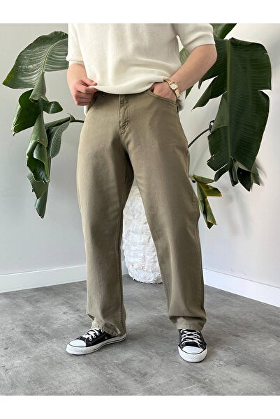 maroni Men's Gabardine Trousers with a Design That Easily Complements Your Ev...
