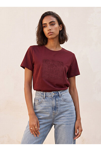 Lee Cooper تي شيرت قطني بقصة مريحة مع شعار