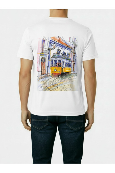 Sırtta Tramvay Baskılı Beyaz Tişört