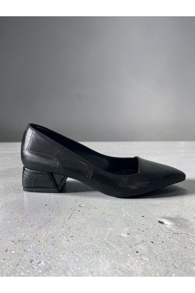 Chic Via Black Crocodile Patterned Low Heel Stylish Short Heeled Shoes