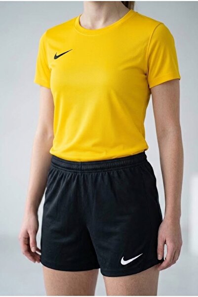 Nike Kadın Şort Tişört Takım Dri Fit Kumaş Günlük Antreman GYM Takım