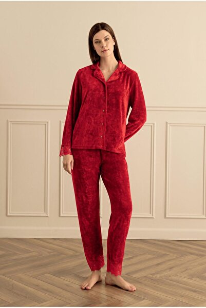 Sevim Kadın Uzun Kol Önden Düğmeli Kadife Kırmızı Pijama Takımı C0T7N081