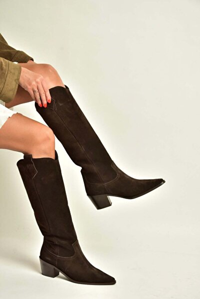 Fox Shoes Z654182361 حذاء نسائي من الجلد الطبيعي باللون البني بكعب سميك على ط...