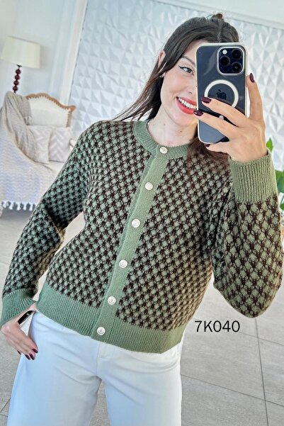 İnce Topuk Buttoned Knitwear Cardigan 7K040