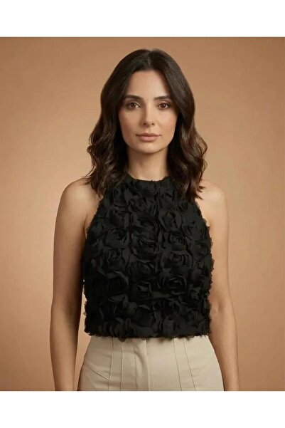 ELİSA GÜL İŞLEMELİ KOLSUZ SİYAH RENK BLUZ
