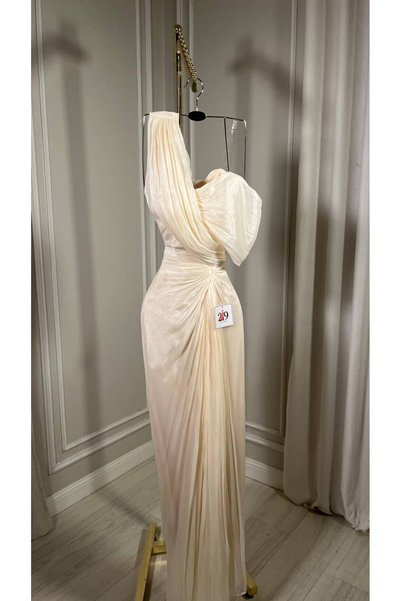 Boutique 219 فستان سهرة أصفر فاتح بكتف واحد، شيفون درابيه إغريقي، راقي وانسيابي للمناسبات.
