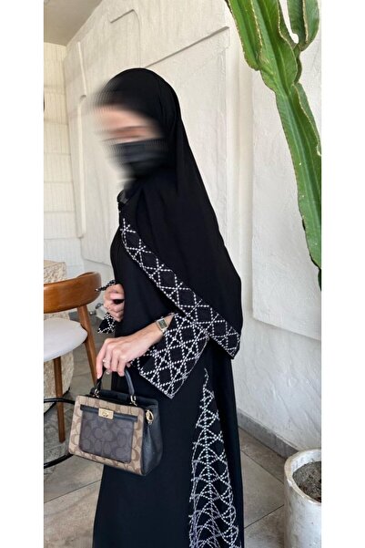 DEAL ABAYA عباية اريجى بقماش ملكي بقصة نصف كلوش مع طرحة مطرّزة