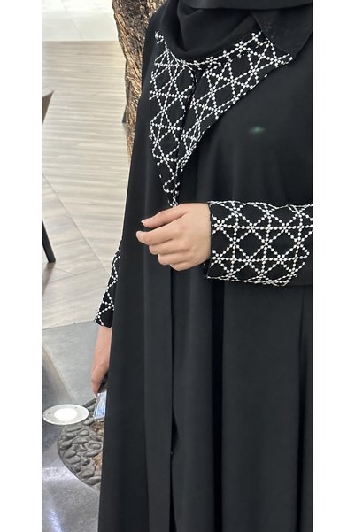 DEAL ABAYA Tugrid Abaya in Royal Crepe Fabric with Half Kloshe Cut and Embroidered Veil