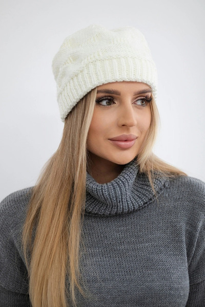 Kesi Căciulă de iarnă de damă ecru, cu model la modă, universală