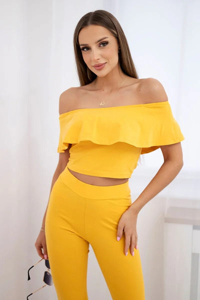 Kesi Compleu muștar din două piese cu bluză cu volane și pantaloni