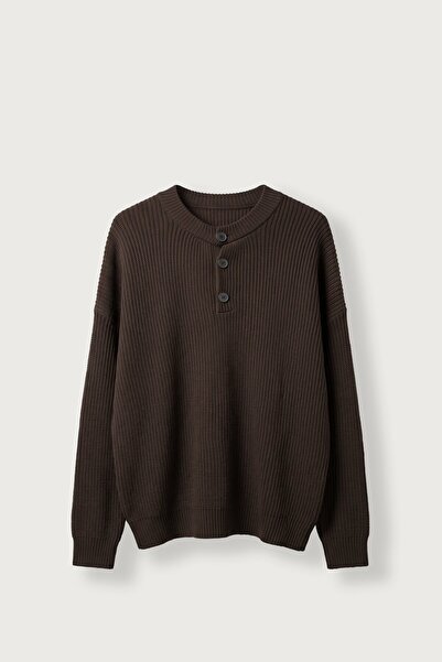 ablukaonline Men's Oversize Henley Collar Knit Sweater Brown