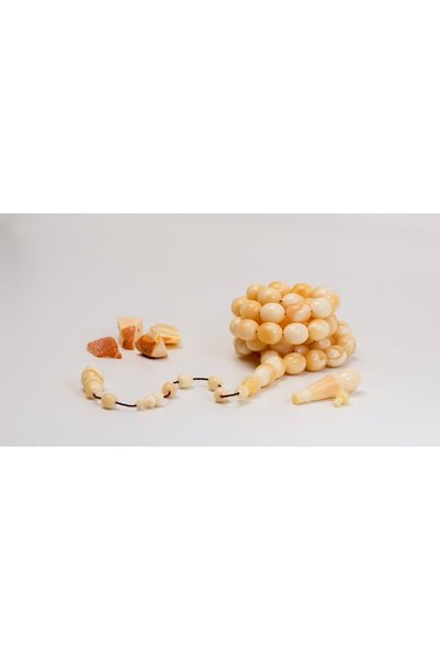 OEMS Single Stone Amber Pool Stone, Inlaid with 55 Beads – Unique Ulaa Carving