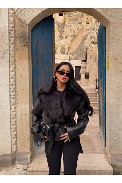 kırmızı butiks Black Fur Collar Leather Coat
