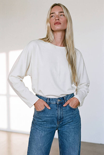 Sue Store Ecru Bat Sleeve Detailed Premium Blouse