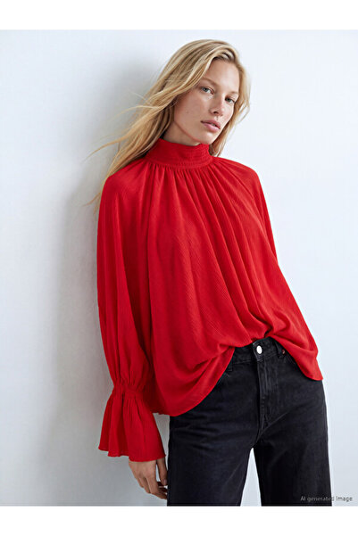 LC Waikiki Rmz Gi̇yi̇m Farkiyla Dik Roba Collared Gathered Blouse