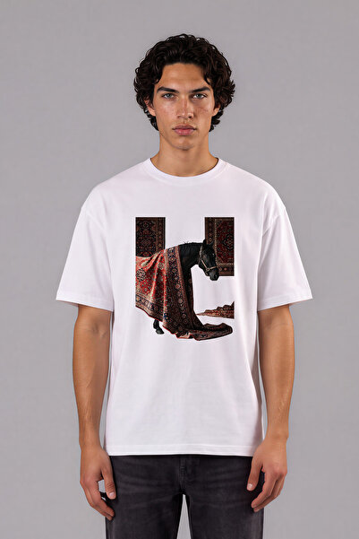 VSRN Tricou oversize alb cu design covor și cal, imprimat pe față