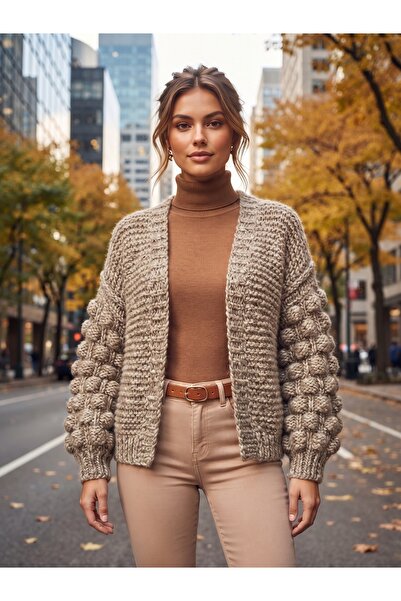 sostyles butik Bej Kalın Örgü Kol Detaylı Cardigan - El Örgüsü Hırka