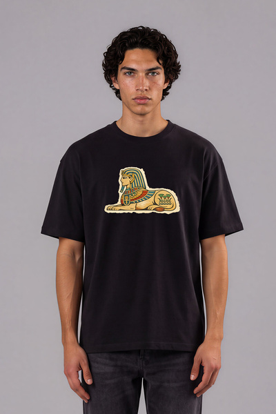 VSRN Tricou negru supradimensionat cu imprimeu frontal cu design egiptean antic