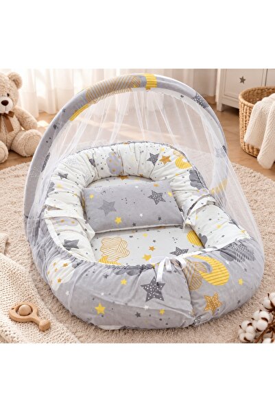 Pure Boutique Baby nest bebe cu baldachin si arcada model stelute gri si galben 50x70 cm