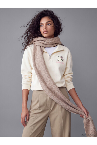 LC Waikiki Ozmarka New Season Beige Embroidered Oversize Women's Thick Sweats...