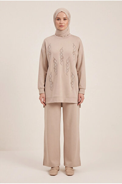 BURRASCA Stone-Embellished Soft Textured Flexible Premium Suit