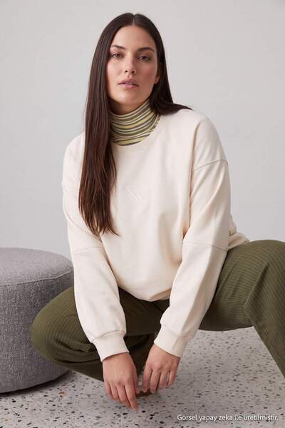 Trendyol Curve Beige Embroidery Detailed Regular Fit Plus Size Sweatshirt wit...