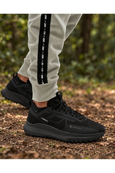 Nike Pegasus Trail 4 GORE-TEX Su Geçirmez Siyah Erkek Koşu Ayakkabısı / 1,5 N...