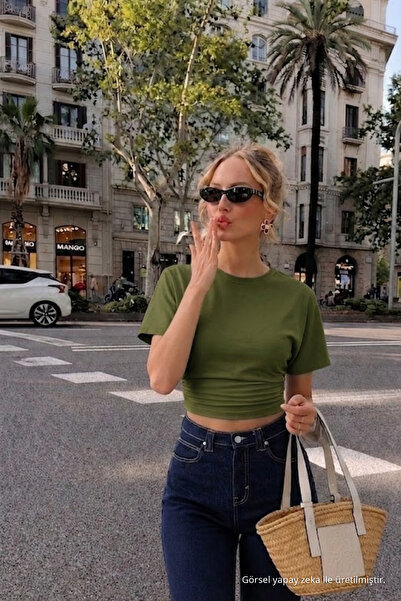 COMBİNE MİCHAİL Women's Crew Neck Khaki Crop T-Shirt