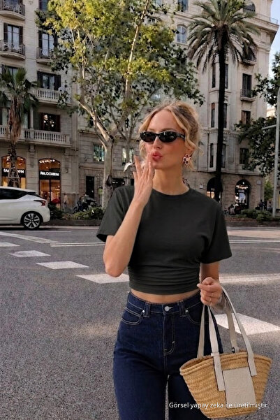 COMBİNE MİCHAİL Kadın Bisiklet Yaka Siyah Crop Tişört