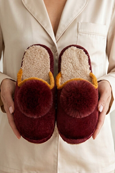 Beyond Women's Burgundy Pompom Detailed Plush Winter House Slippers 3 cm Bynd...