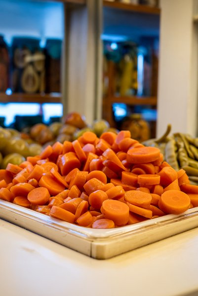 Tarihi Kemerburgaz Turşucusu Havuç Turşusu 1 Kg