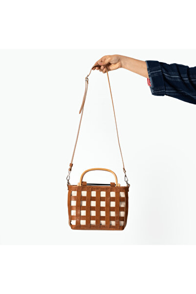 YOURHANDBAGS Taba Deri Sepet Çanta