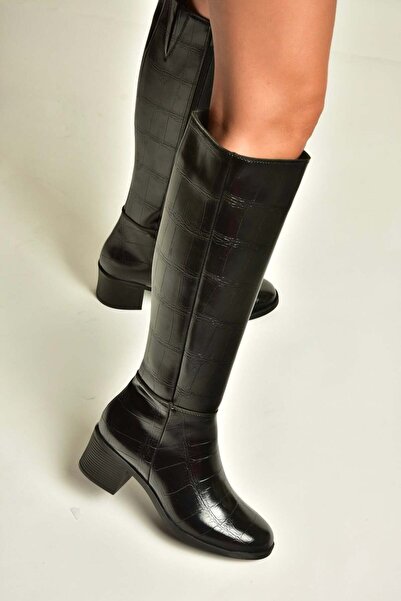 Fox Shoes Z608182811 Black Crocodile Printed Thick Heeled Women's Boots