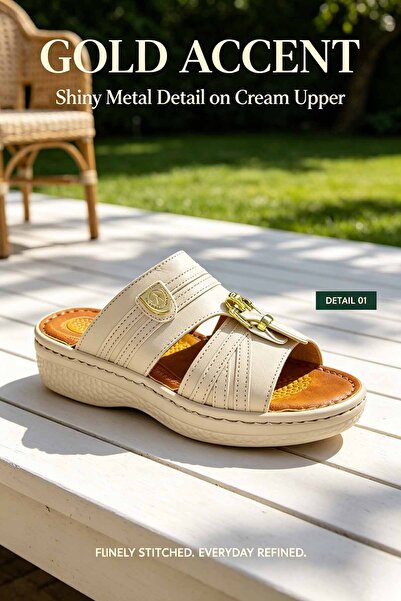 SoftSole KSA شباشب رجالية عصرية بطباعة يونانية - نعل مبطن للراحة
