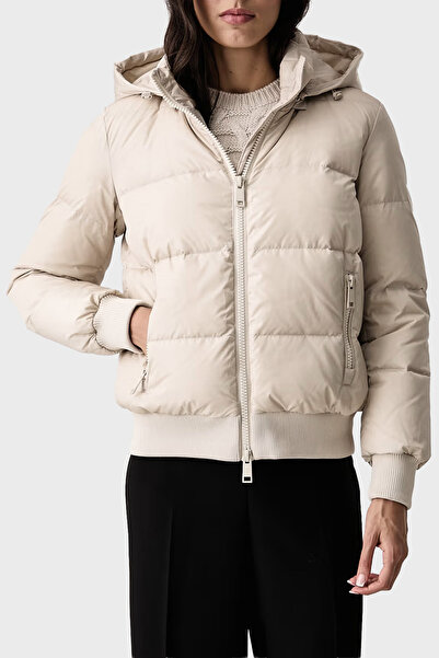 Armani Exchange Kapitoneli Regular Fit Kapüşonlu Yaka Mont Kadın MONT XW00022...