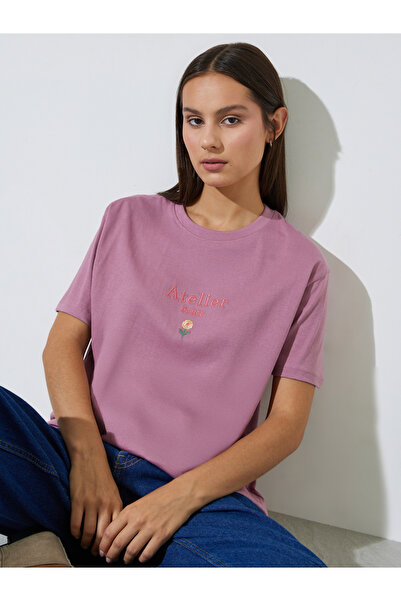 Styli Pink Slogan Embroidered Short Sleeves Regular Fit T-Shirt