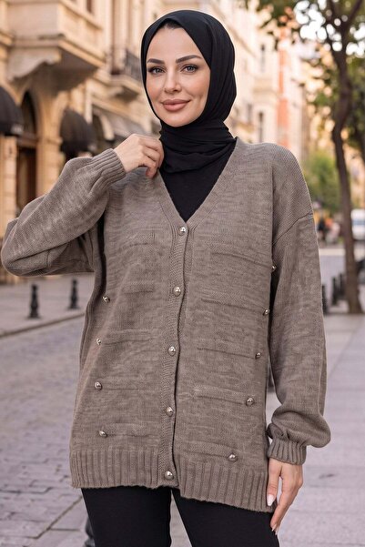 HNT Hayrunnisa Tesettür كارديجان تريكو بتفاصيل أزرار وياقة على شكل حرف V من ف...