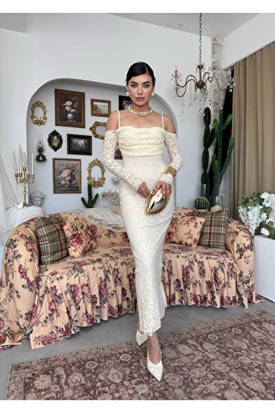 BE DRESS Degaje Yaka İnce Askılı Düşük Omuz Dantel Uzun Elbise