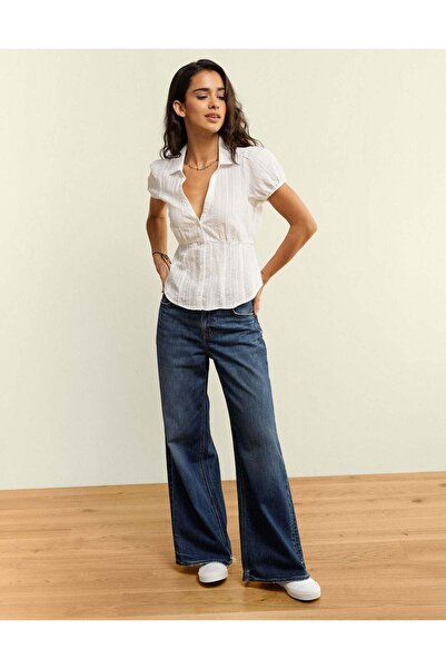 AMERICAN EAGLE بلوزة بأزرار متناسقة من AE