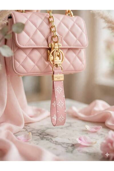 MONOGRAM DESENLİ ANAHTARLIK