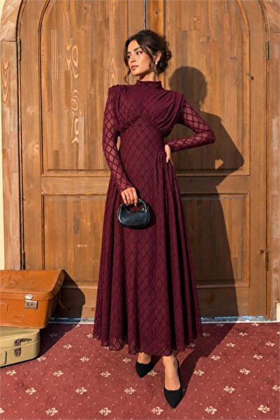 Neşeli Butik kadın bordo dik yaka vatkalı ışıltılı tam boy elbise NBMY4184