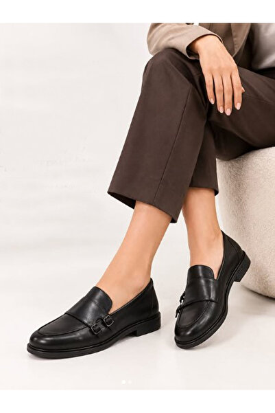 Kadın Siyah Hakiki Deri Metal Tokalı Loafer