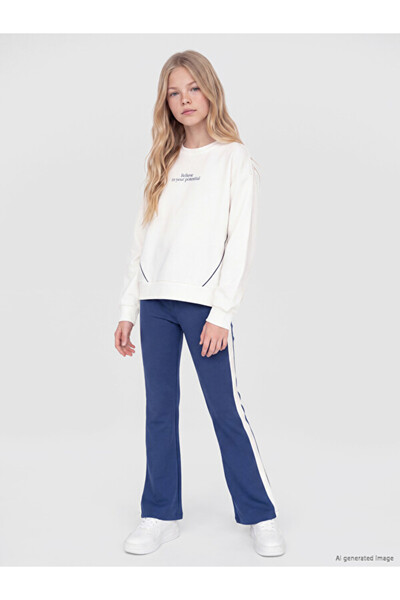 LC Waikiki Rmz Gi̇yi̇m Farkiyla Printed Girls' Spanish Flared Sweatpants Set
