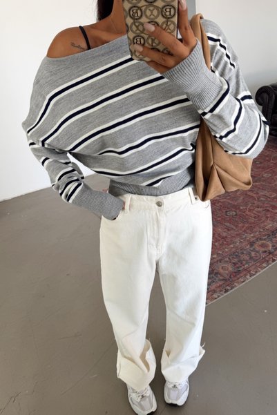Lintersia Women's Gray Boat Neck Striped Knitwear Sweater