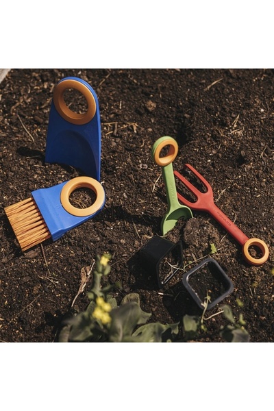 FiSKARS SET DE 4 UNELTE DE GRĂDINĂ PENTRU COPII