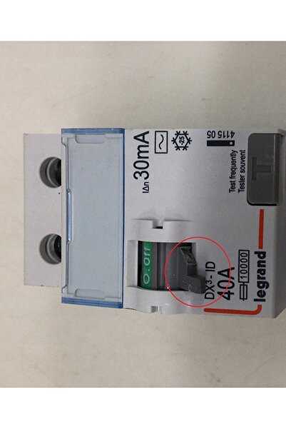 Legrand Întrerupător diferențial 2P 40A Tip AC 10kA DX3 P302 411505